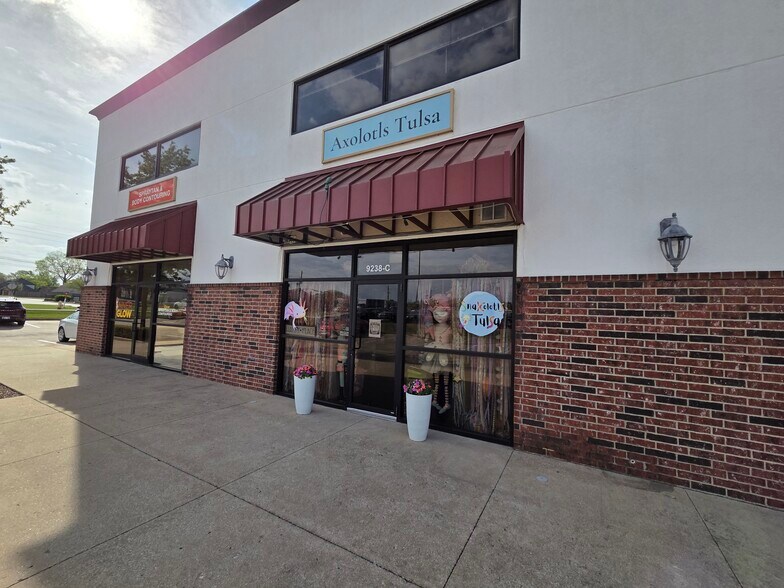 More Photos Of 9238-9242 S Sheridan Rd, Tulsa Unknown For Lease