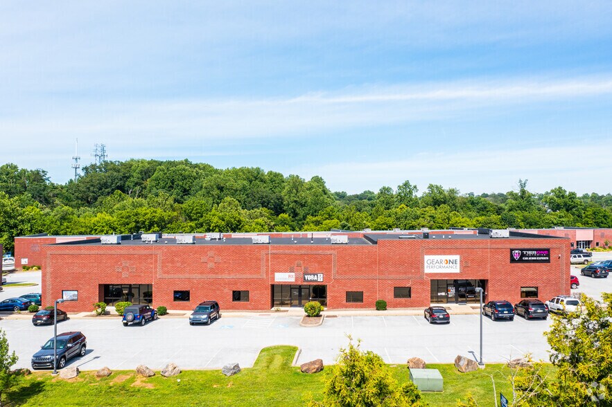 More Photos Of 15 Hagerty Blvd, West Chester Light Manufacturing For Lease