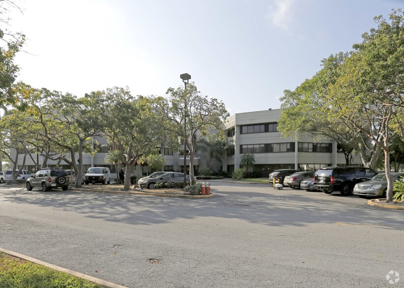 More Photos Of 3401-3409 NW 82nd Ave, Doral Office For Lease