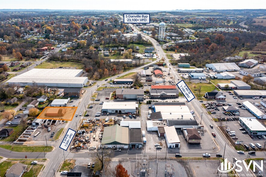 More Photos Of 508 S 3rd St, Danville Showroom For Lease