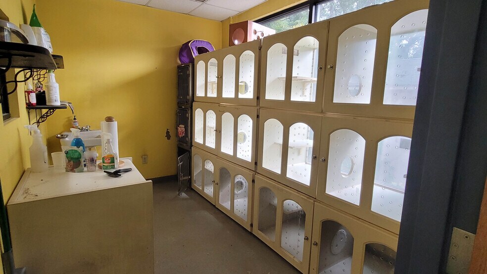 More Photos Of 6052 San Jose Blvd, Jacksonville Office For Sale