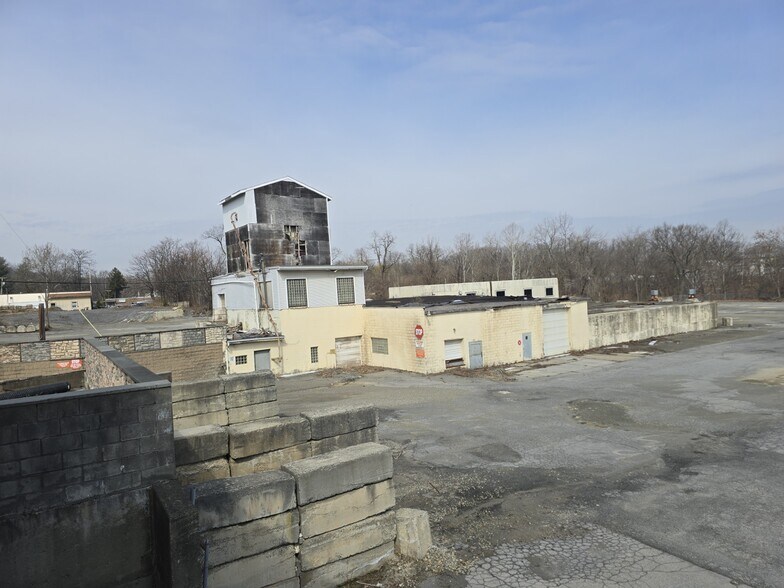 More Photos Of , New Windsor Township Industrial For Sale