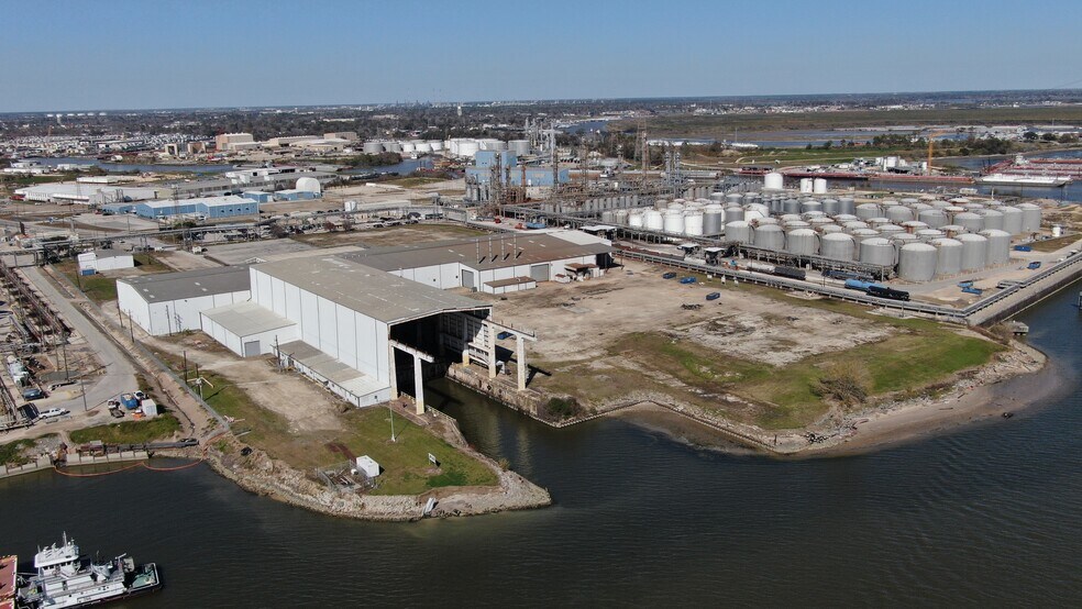 Primary Photo Of 16730 Jacintoport Blvd, Houston Manufacturing For Sale