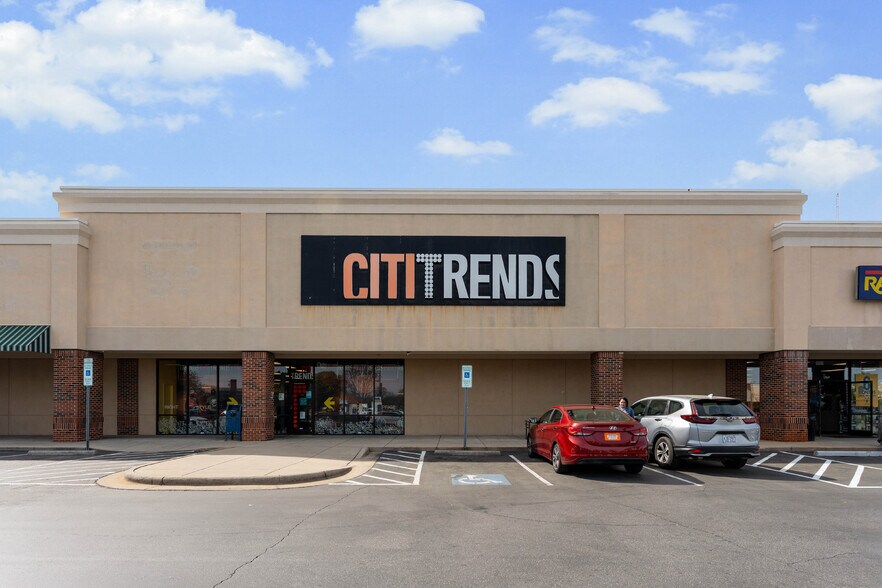 More Photos Of 1837 E Broad St, Statesville Unknown For Lease