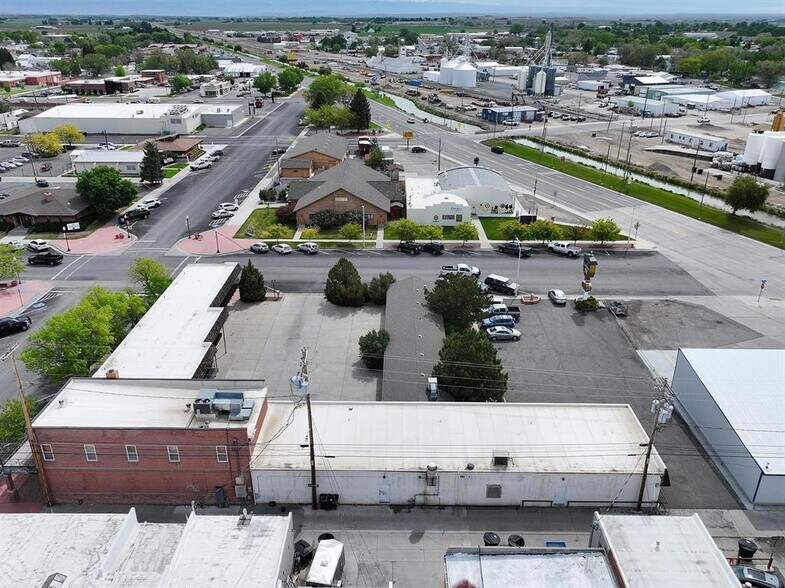 More Photos Of 234 E 1st St, Powell Hotel For Sale