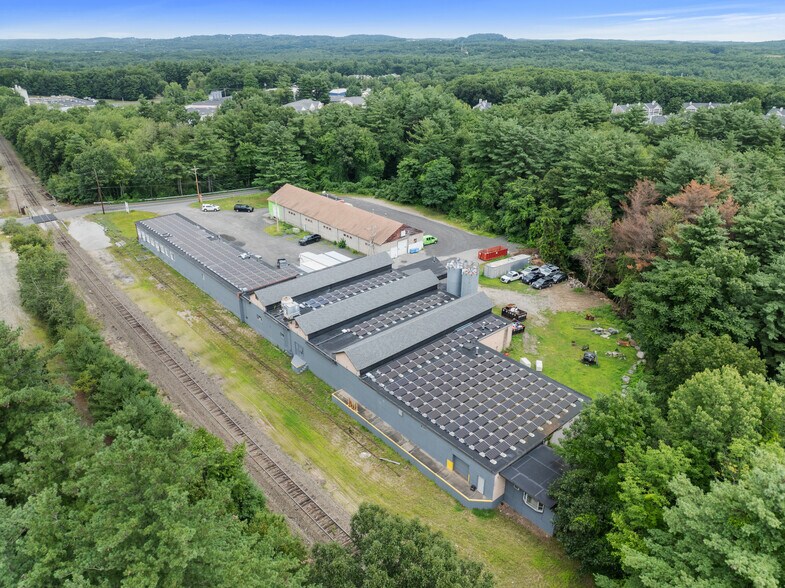 More Photos Of 218 Willard, Leominster Manufacturing For Lease