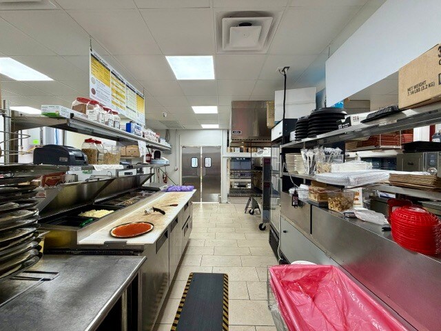 More Photos Of 10305 Taylorsville Rd, Louisville Restaurant For Sale