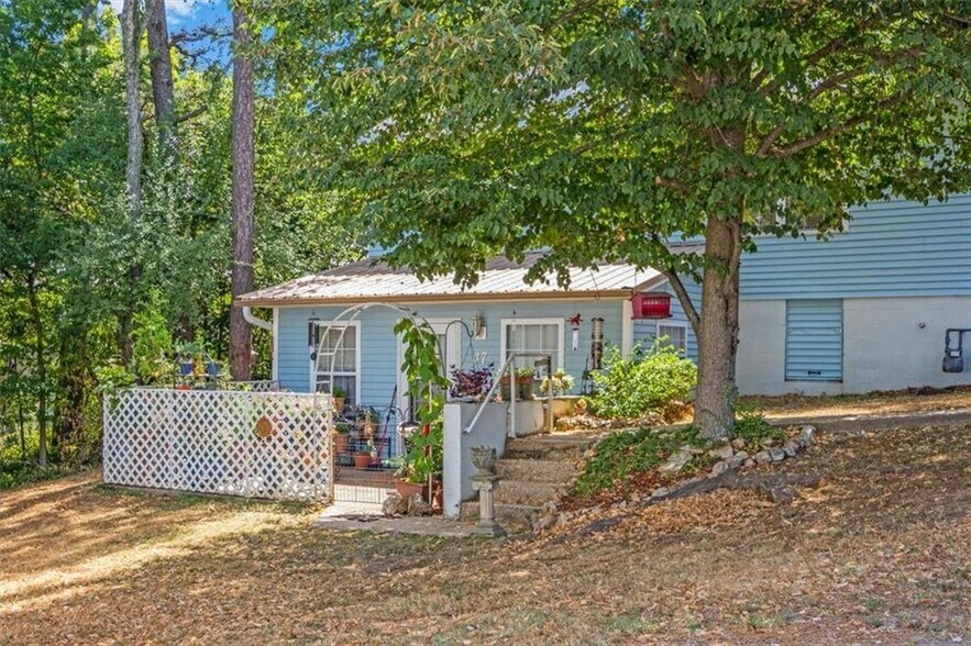 More Photos Of 15 Pivot Rock Rd, Eureka Springs Apartments For Sale