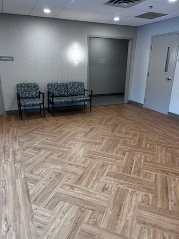 More Photos Of 465 Cranbury Rd, East Brunswick Medical For Lease