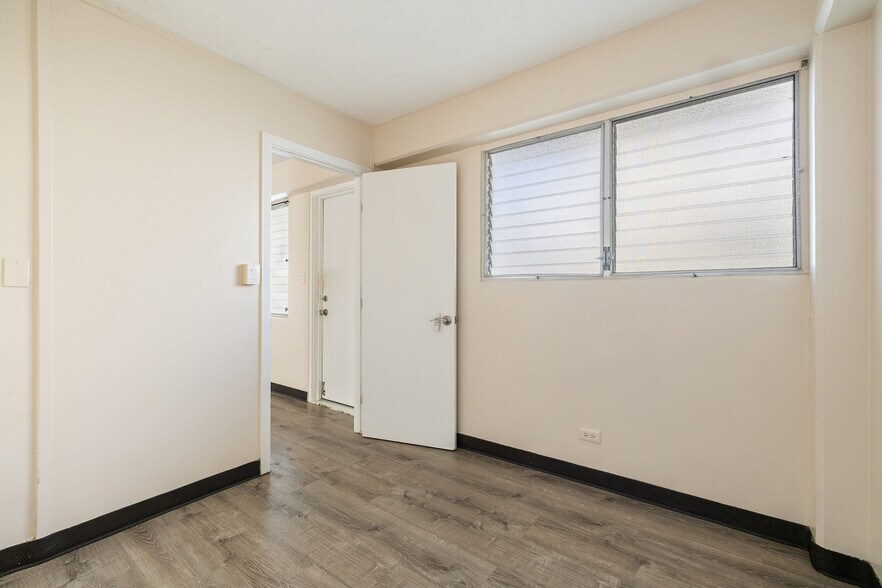 More Photos Of 287 Wai Nani Way, Honolulu Apartments For Sale