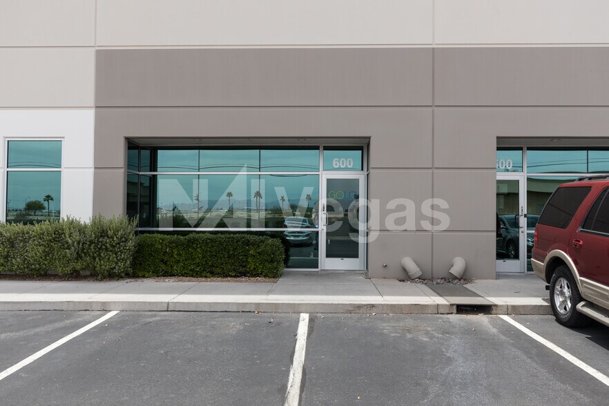 More Photos Of 1660 Helm Dr, Las Vegas Unknown For Lease