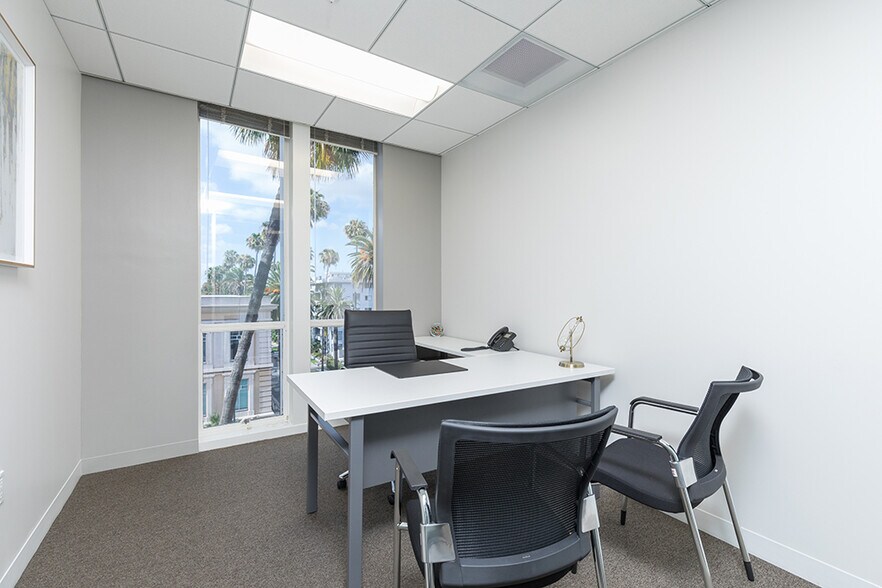 More Photos Of 5150 E Pacific Coast Hwy, Long Beach Office For Sale