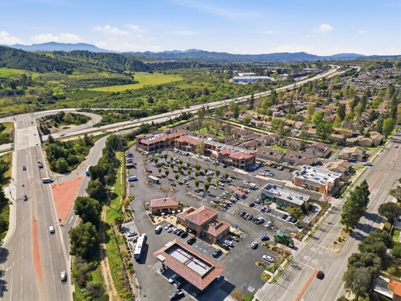 More Photos Of 6591-6599 Collins Dr, Moorpark Unknown For Lease