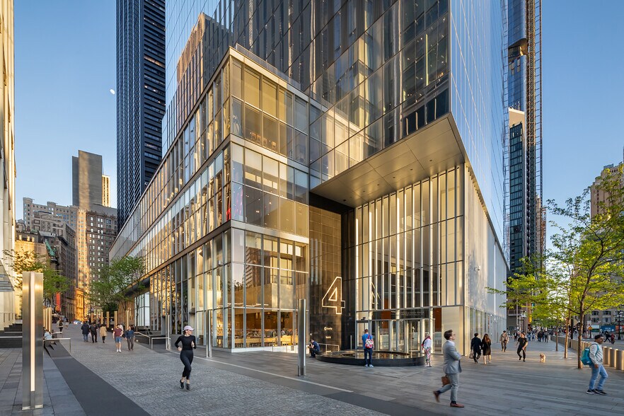 More Photos Of 4 World Trade Center, New York Office For Lease