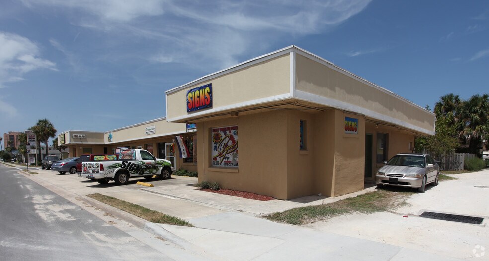 More Photos Of 711 S 3rd St, Jacksonville Beach Storefront Retail Office For Lease