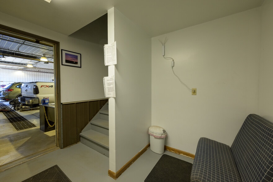 More Photos Of 31232 Red Hill Rd, Langsville Auto Repair For Sale