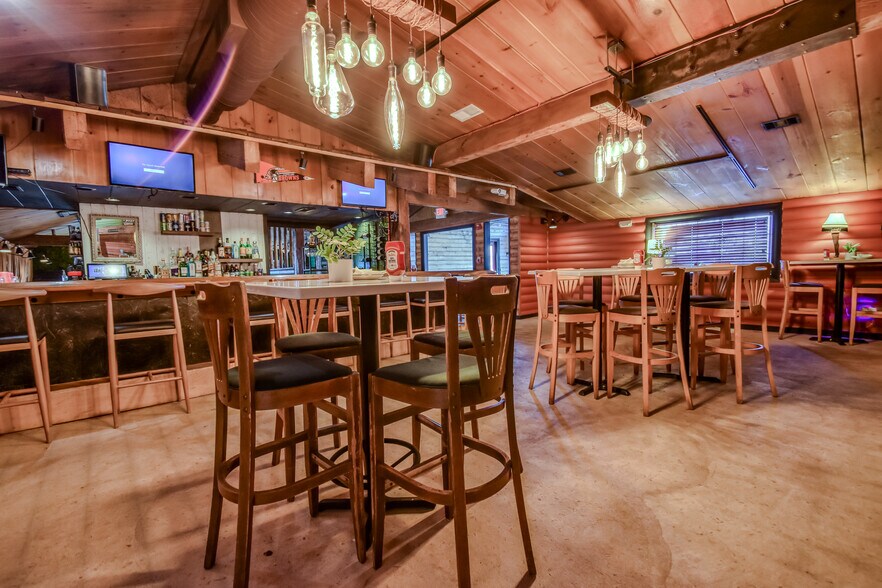 More Photos Of 28810 Lake Shore Blvd, Willowick General Retail For Sale