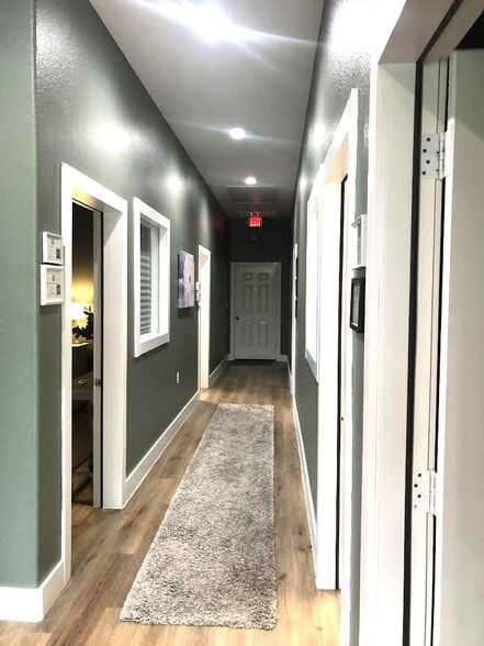 More Photos Of 520 W Colorado St, La Grange Office For Lease