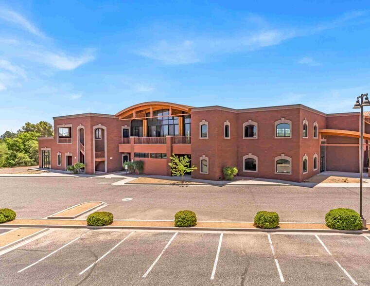 Primary Photo Of 635 N Main St, Cottonwood Office For Sale