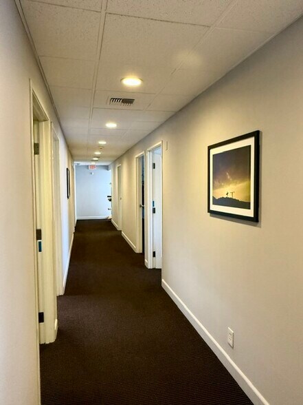 More Photos Of 710 State St, Santa Barbara Office For Lease