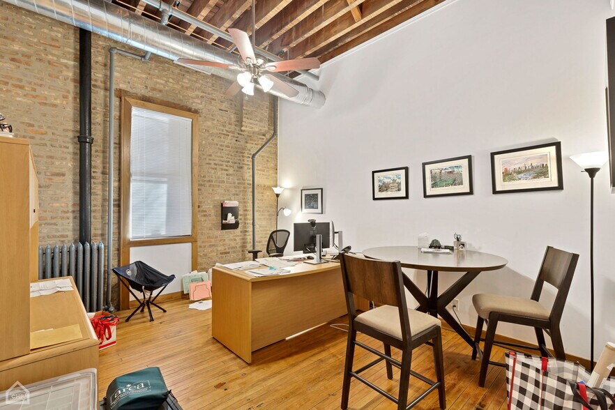 More Photos Of 4301 N Damen Ave, Chicago Office For Lease