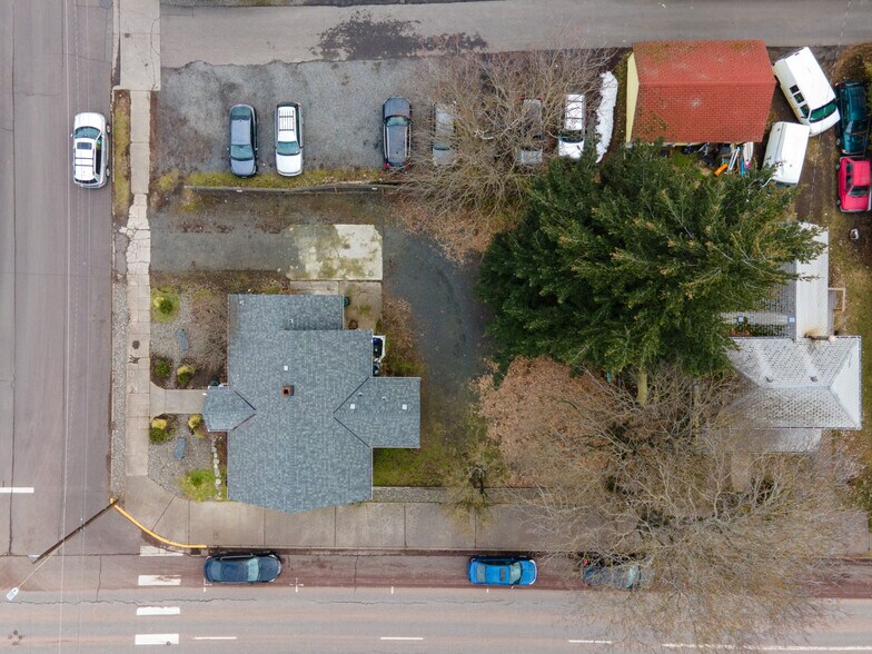 More Photos Of 1215 B St, Hood River Office For Sale