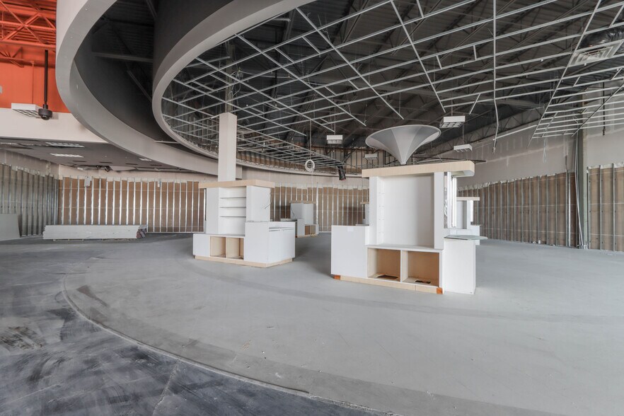 More Photos Of 1784-1794 Plover Rd, Plover Unknown For Lease