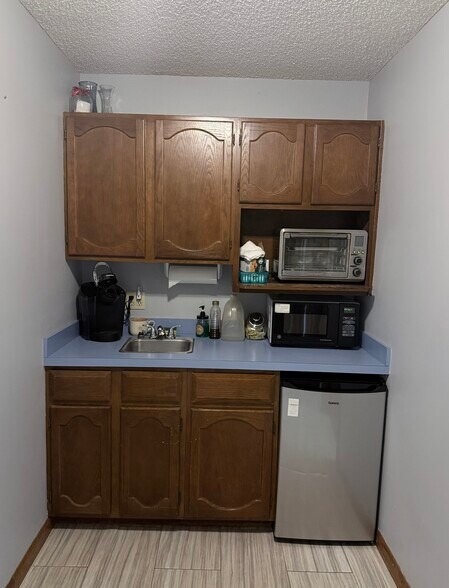 More Photos Of 2800 Winter Lake Rd, Lakeland Office For Sale