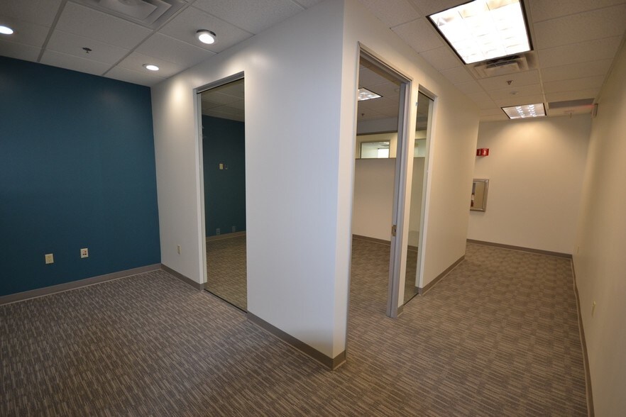 More Photos Of 3930 E Ray Rd, Phoenix Office For Lease