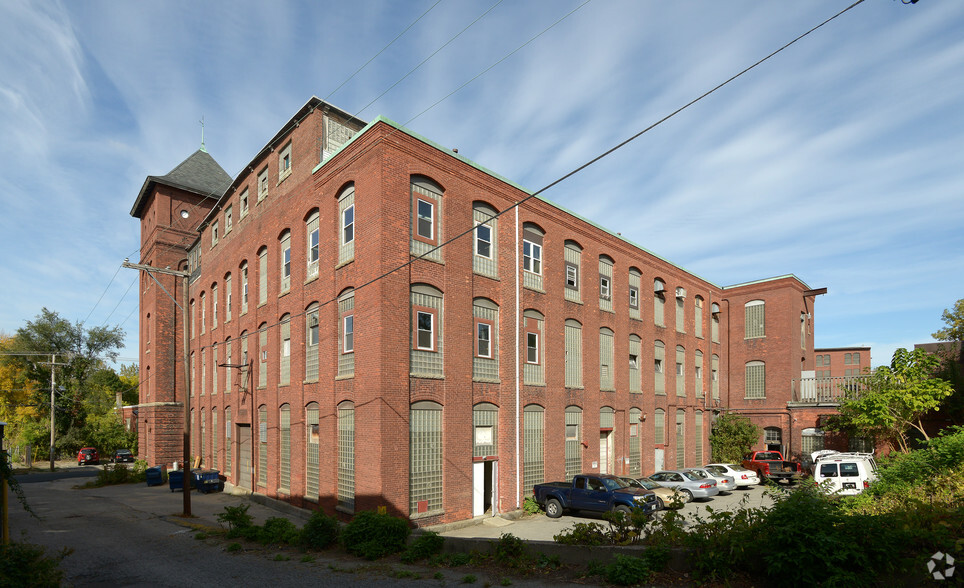 Primary Photo Of 250 Esten Ave, Pawtucket Manufacturing For Lease