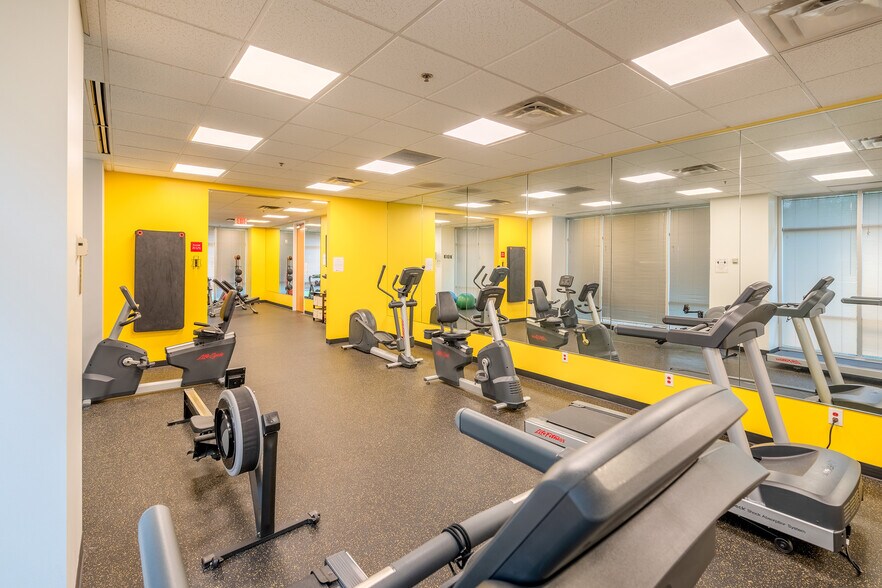 More Photos Of 1801 Varsity Dr, Raleigh Office For Lease