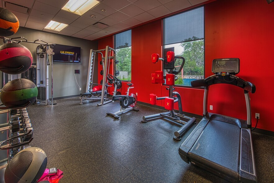 More Photos Of 11402 Bee Cave Rd, Austin Loft Creative Space For Sale