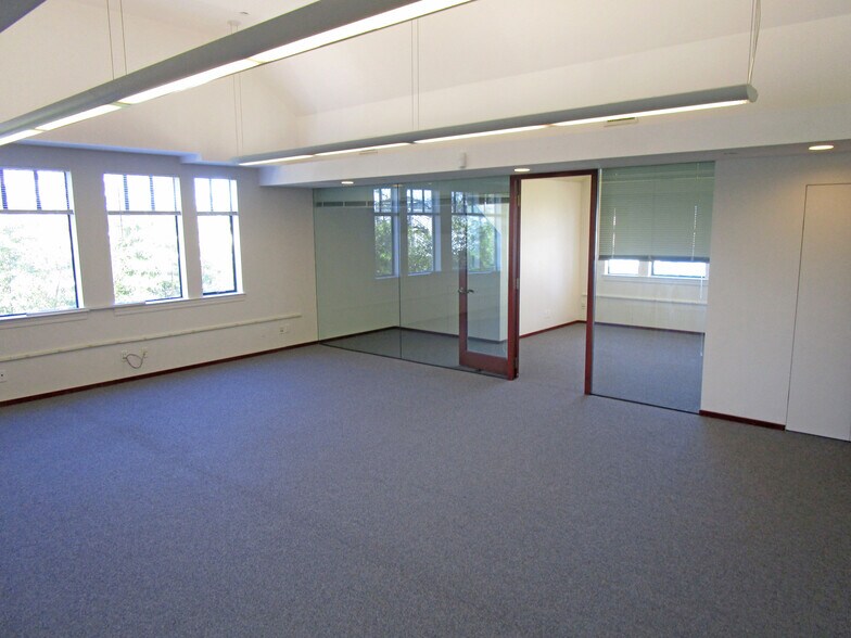 More Photos Of 418 Aviation Blvd, Santa Rosa Medical For Sale