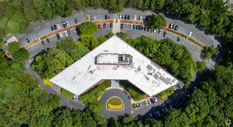 More Photos Of 3295 River Exchange Dr, Peachtree Corners Office For Lease