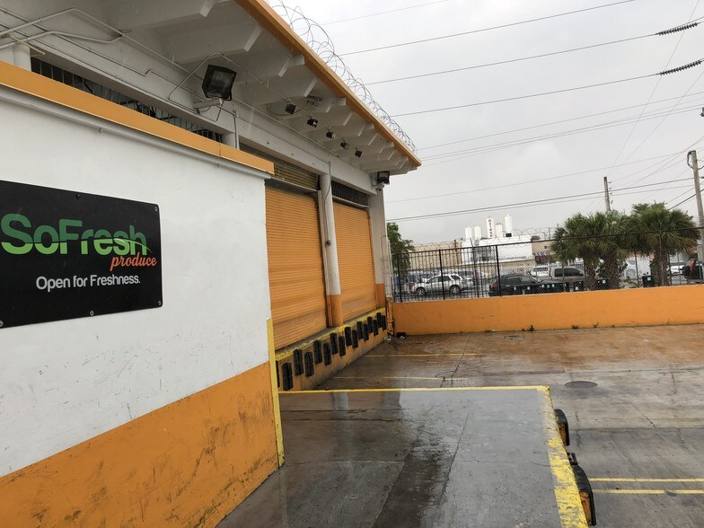 More Photos Of 1370-1380 NW 22nd St, Miami Warehouse For Lease