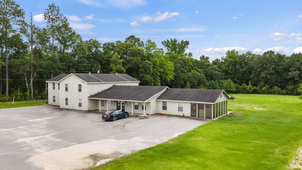 More Photos Of 7555 Half Mile Rd, Irvington Service For Sale