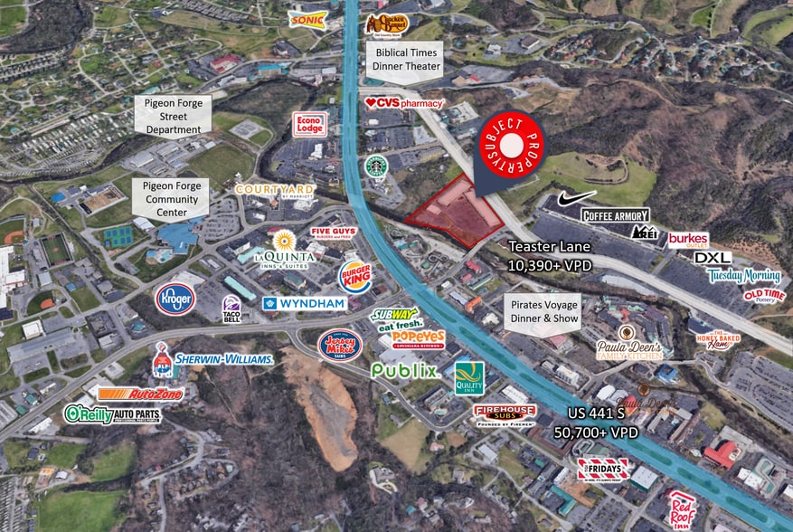 More Photos Of 147-185 E Wears Valley Rd, Pigeon Forge Storefront For Lease