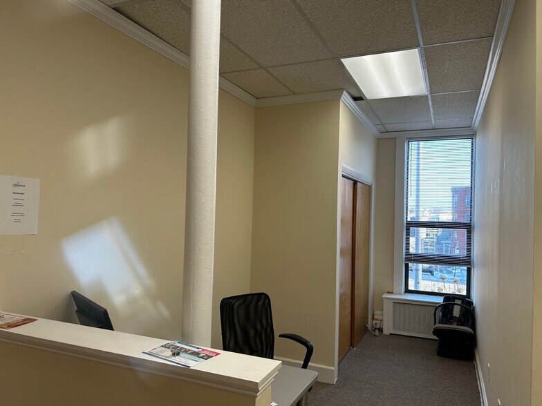 More Photos Of 35 Harvard St, Worcester Office For Lease