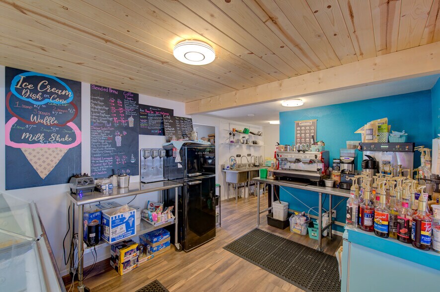 More Photos Of 601 Pacific Ave S, Long Beach Storefront Retail Residential For Sale