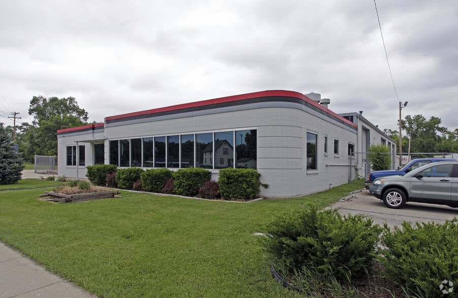 More Photos Of 1431 Manchester St, Beloit Warehouse For Lease