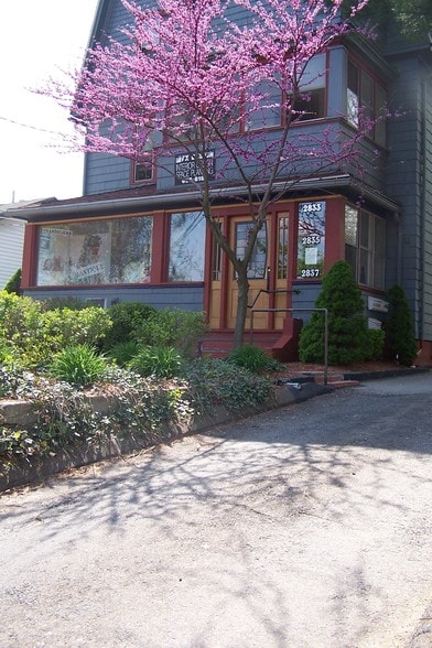 Primary Photo Of 2833-2837 Main St, Glastonbury Loft Creative Space For Lease