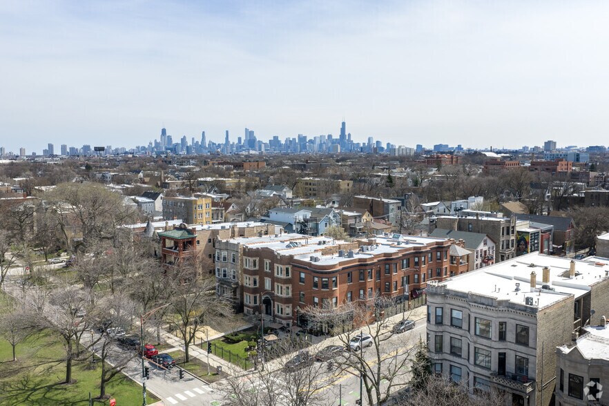More Photos Of 2535-2543 N California Ave, Chicago Apartments For Lease
