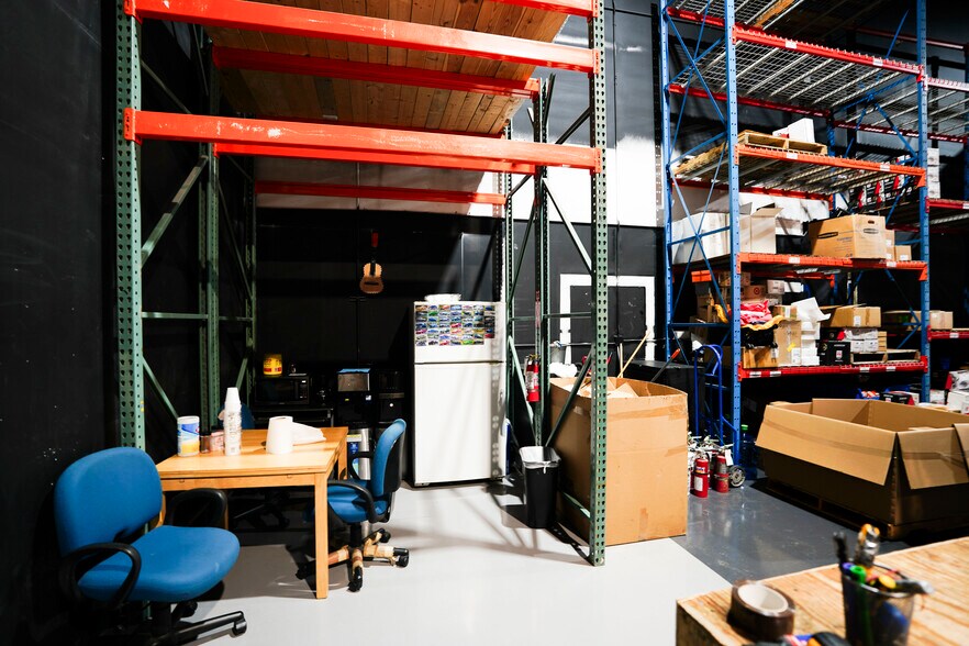 More Photos Of 7865 NW 46th St, Doral Warehouse For Lease