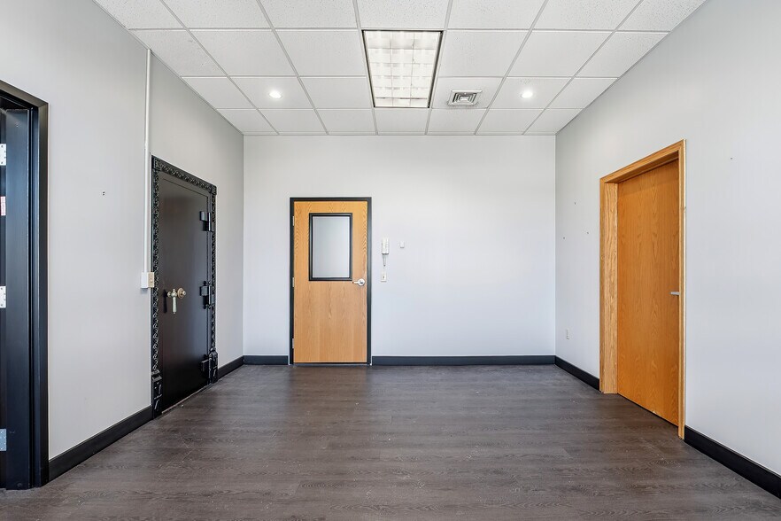 More Photos Of 2 S Main St, Pittston Loft Creative Space For Lease