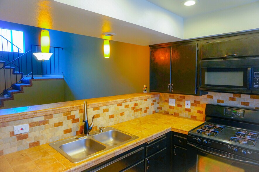 More Photos Of 2649 Marengo St, Los Angeles Apartments For Sale