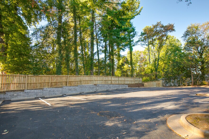 More Photos Of 8417 Patterson Ave, Richmond Office For Lease