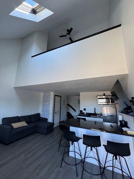 More Photos Of 961 MA-28, South Yarmouth Hospitality For Sale