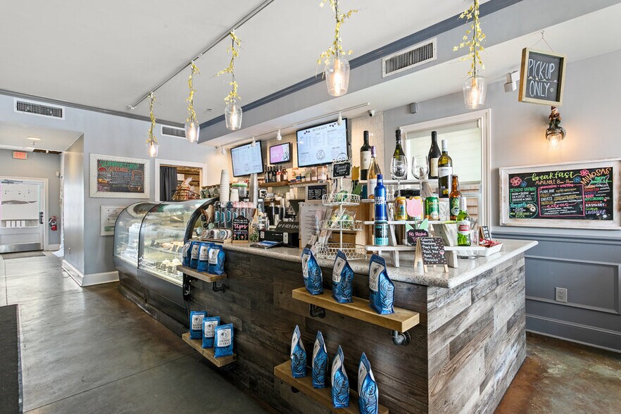 More Photos Of 47 Cordova St, Saint Augustine Restaurant For Sale
