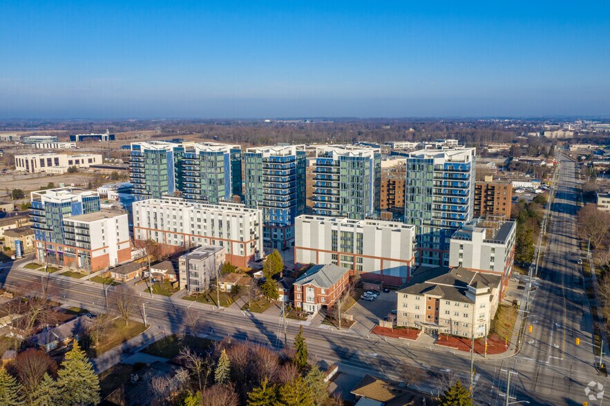 More Photos Of 365 Albert St, Waterloo Apartments For Lease