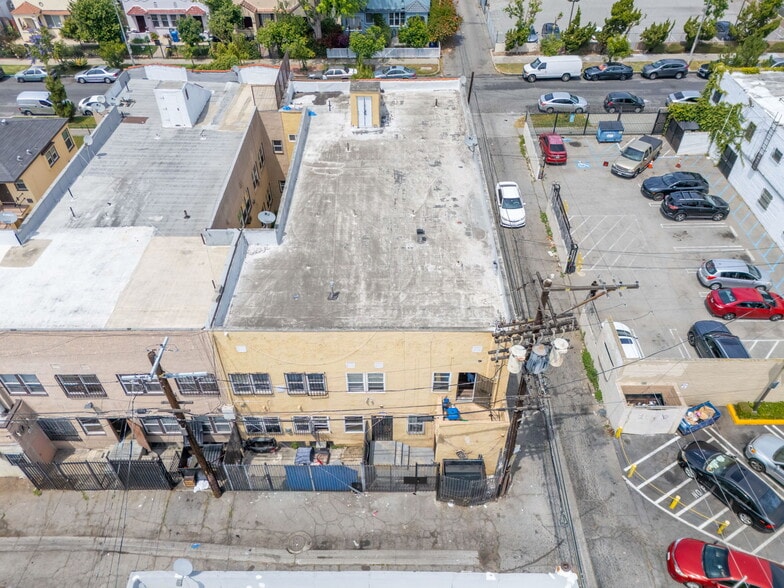 More Photos Of 1014 W 57th St, Los Angeles Apartments For Sale